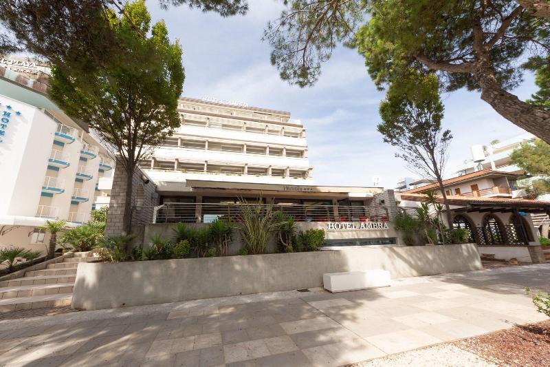 Hotel Ambra Lignano Sabbiadoro Exterior foto